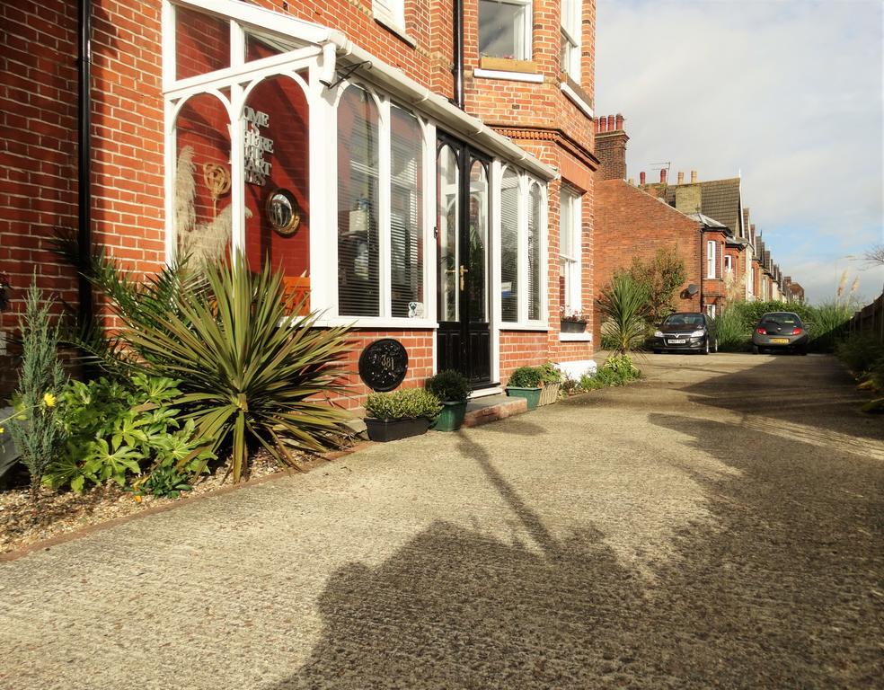 The Corner House Bed and Breakfast Lowestoft Exteriör bild