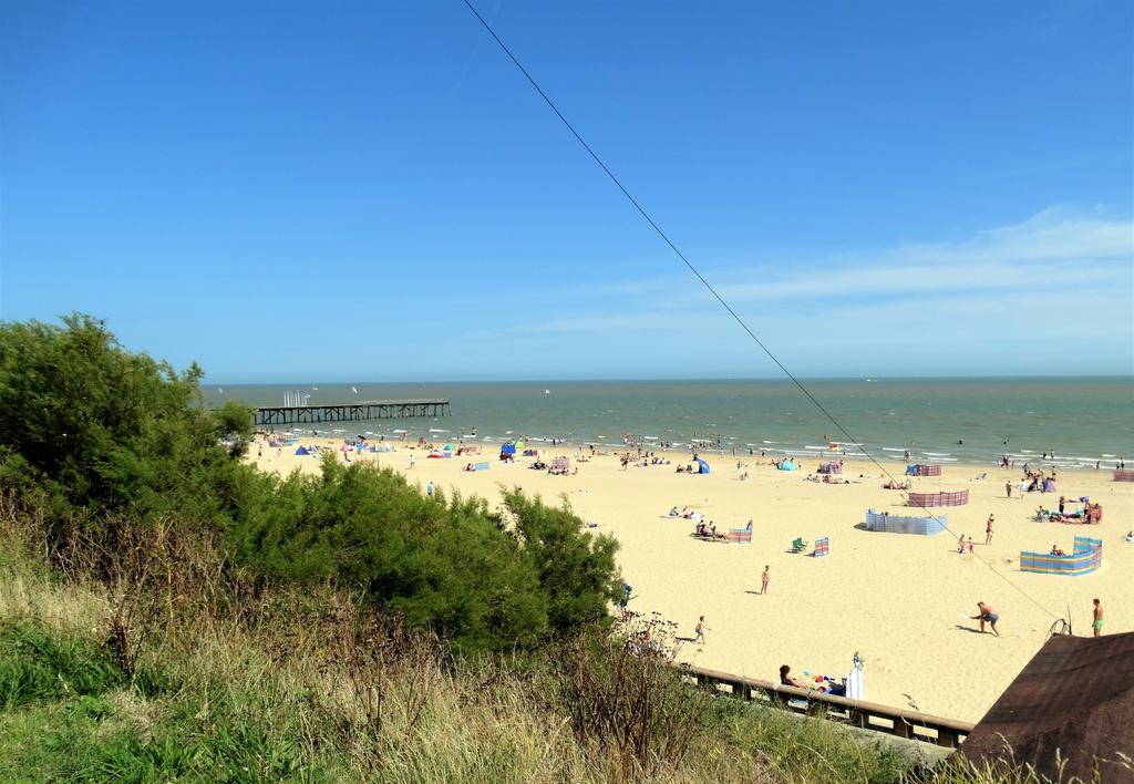 The Corner House Bed and Breakfast Lowestoft Exteriör bild